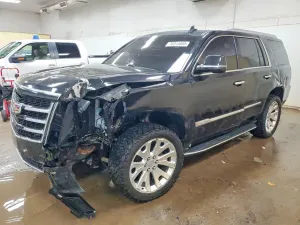 Cadillac Escalade LUXURY 6.2L 8 2016
