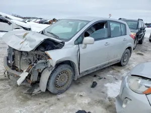 Nissan Versa 1.8L 4 2012
