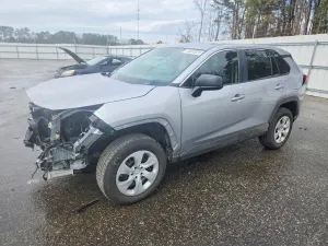 Toyota Rav4 LE 2.5L 4 2025