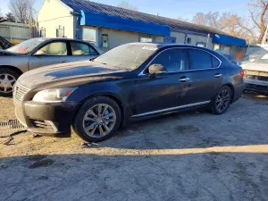 Lexus LS 460 4.6L 8 2013