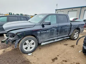Dodge RAM ST 5.7L 8 2012