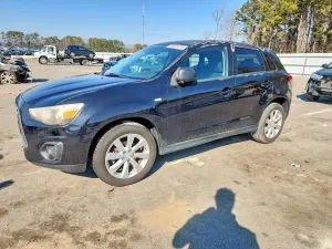 Mitsubishi Outlander ES 2.0L 4 2014