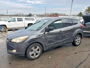 Ford Escape SE 2.5L 4 2015