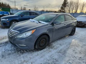 Hyundai Sonata SE 2.4L 4 2013