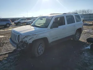 Jeep Patriot SPORT 2.4L 4 2016