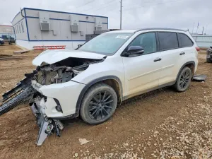 Toyota Highlander SE 3.5L 6 2019