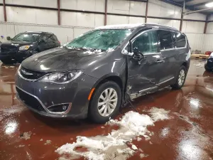 Chrysler Pacifica TOURING L 3.6L 6 2017