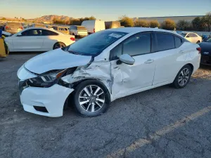 Nissan Versa SV 1.6L 4 2022