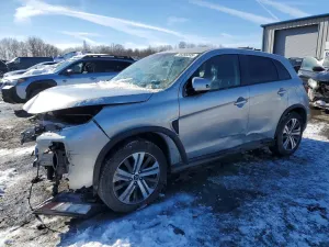 Mitsubishi Outlander SE 2.0L 4 2021