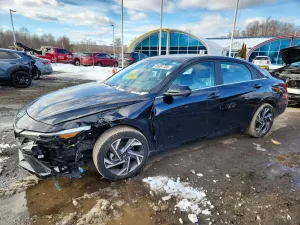 Hyundai Elantra LIMITED 2.0L 4 2024
