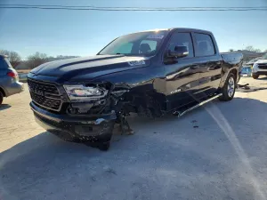 RAM 1500 BIG HORN/LONE STAR 5.7L 8 2020