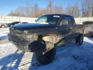 Dodge RAM 5.9L 8 2001