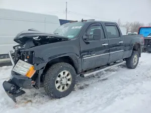 GMC Sierra K3500 DENALI 6.6L 8 2011