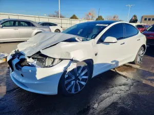 Tesla Model 3 2025