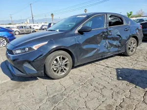 Kia Cerato / Forte / K3 LX 2 L 4 2024