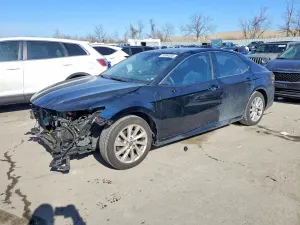 Toyota Camry LE 2.5L 4 2023