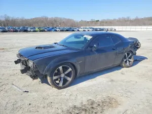 Dodge Challenger SXT PLUS 5.7L 8 2015