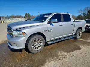 RAM 1500 LONGHORN 5.7L 8 2015