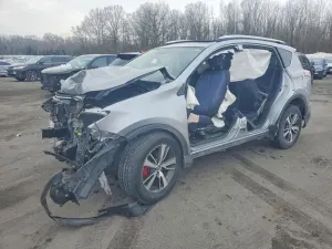Toyota Rav4 XLE 2.5L 4 2016