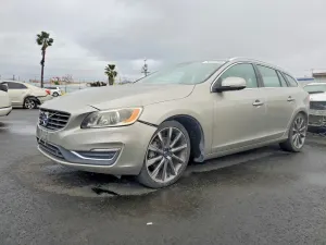 Volvo V60 PLATINUM 2.0L 4 2015