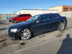 Chrysler 300 LIMITED 3.6L 6 2017