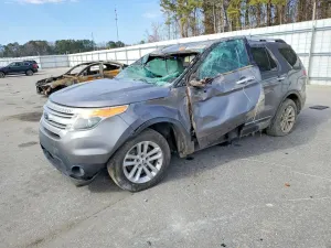 Ford Explorer XLT 3.5L 6 2013