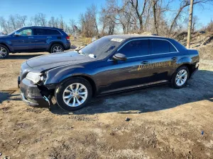 Chrysler 300 LIMITED 3.6L 6 2016