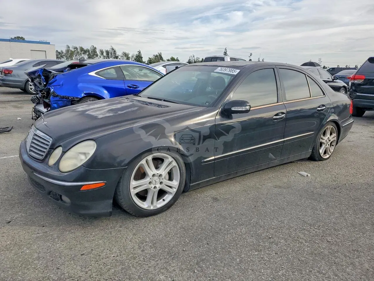 Mercedes-Benz E 500 5.0L 8 2005