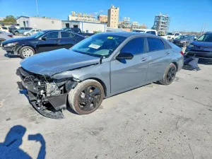 Hyundai Elantra SEL SPORT 2.0L 4 2026