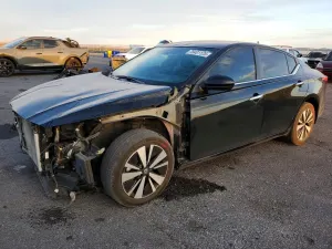 Nissan Altima SV 2.5L 4 2022