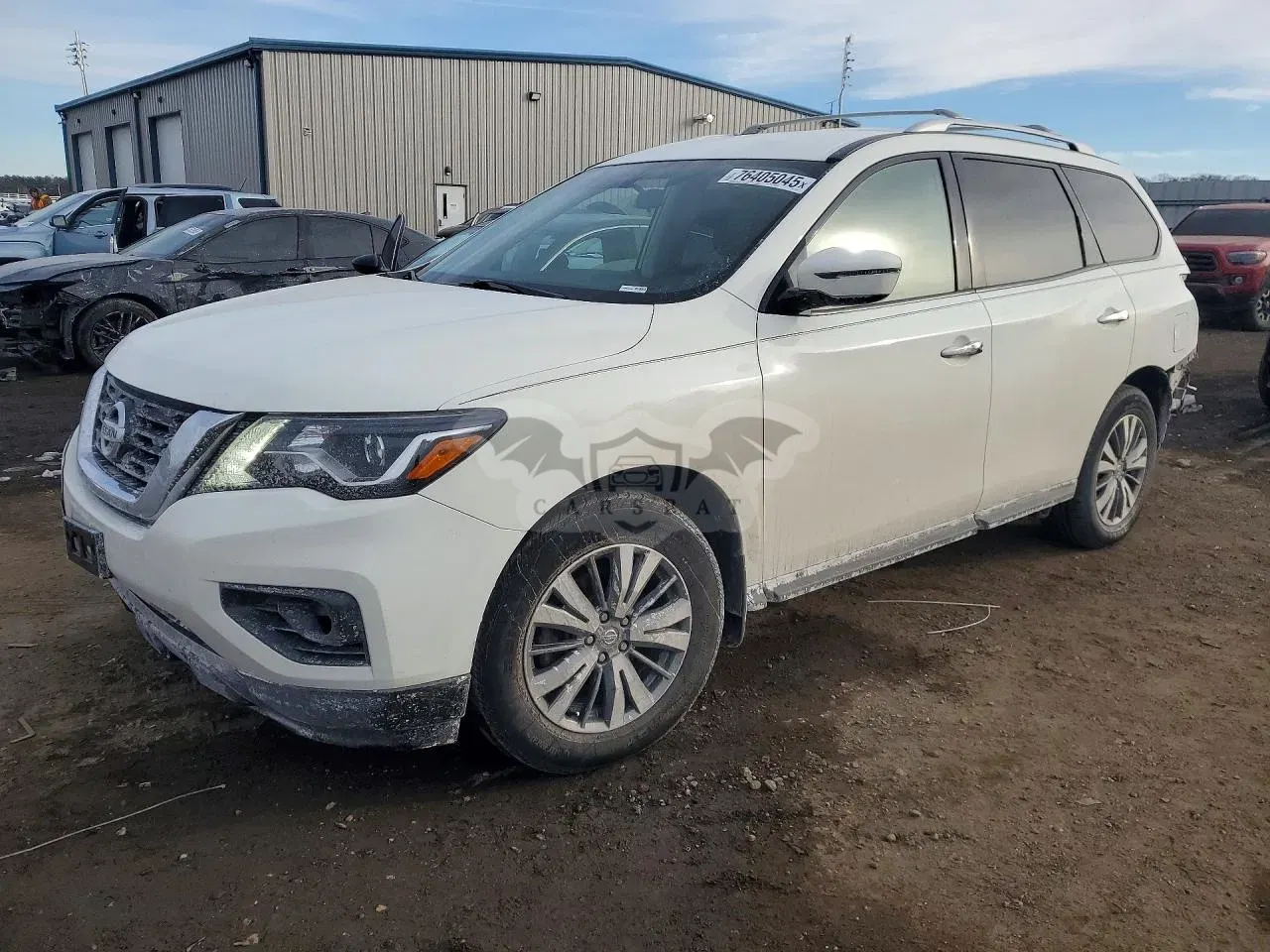 Nissan Pathfinder S 3.5L 6 2019