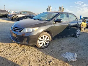 Toyota Corolla BASE 1.8L 4 2013