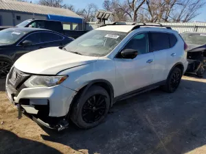 Nissan Rogue S 2.5L 4 2018
