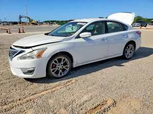 Nissan Altima 2.5 2.5L 4 2015