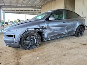 Tesla Model Y 2026