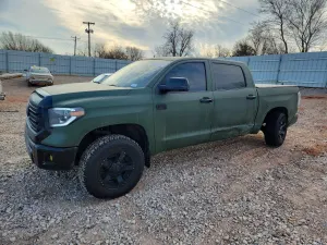 Toyota Tundra CREWMAX 1794 5.7L 8 2018