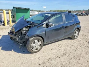 Toyota Prius 1.5L 4 2016