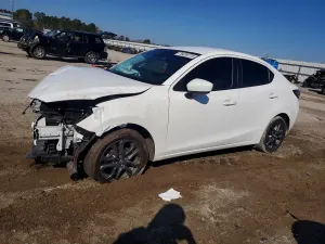 Toyota Yaris L 1.5L 4 2019
