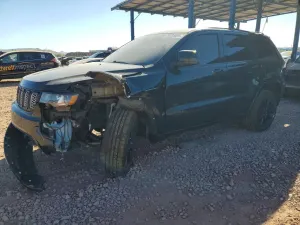Jeep Grand Cherokee LAREDO 3.6L 6 2017