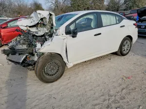 Nissan Versa S 1.6L 4 2025