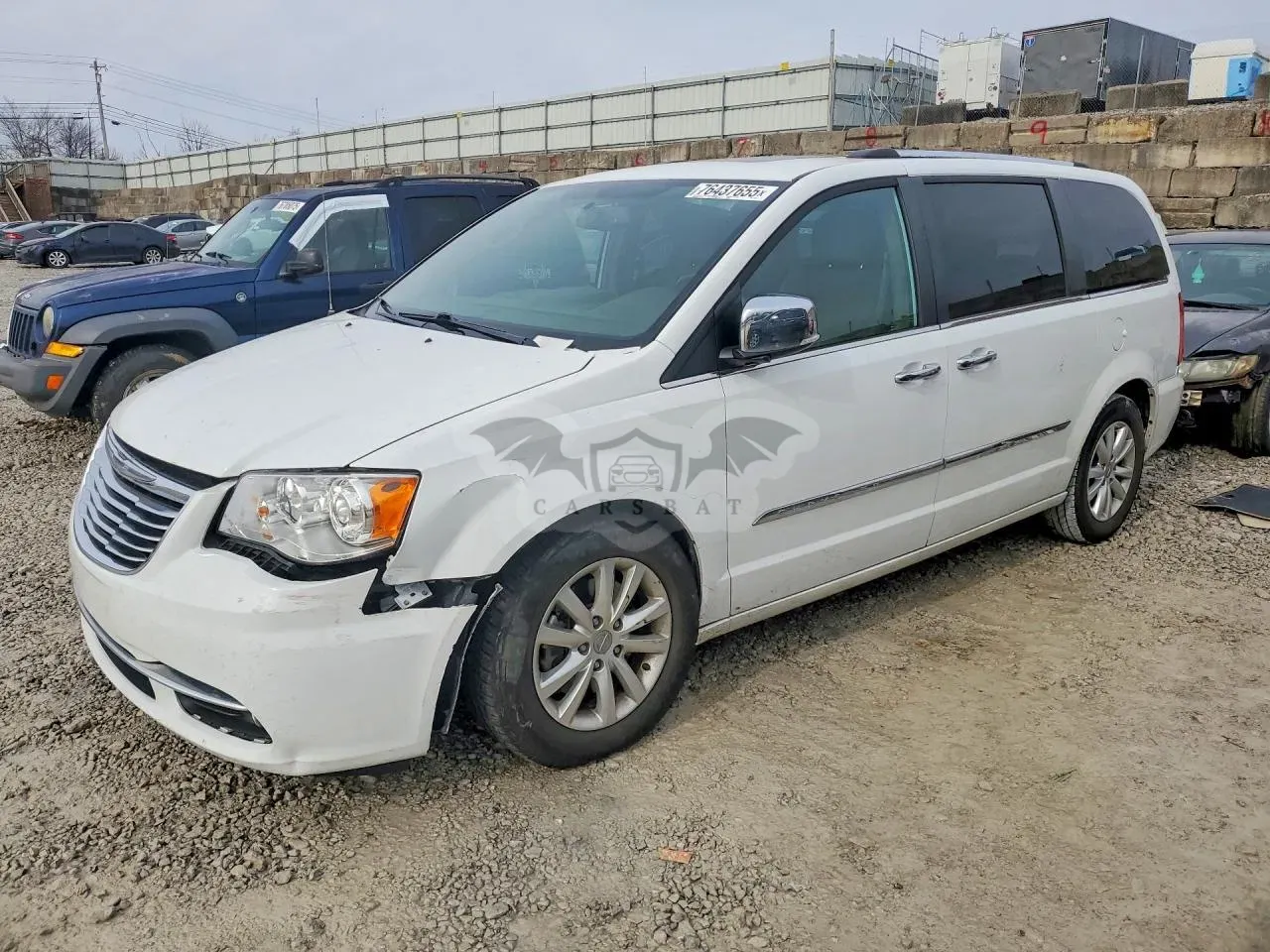 Chrysler Town & Country LIMITED PLATINUM 3.6L 6 2016