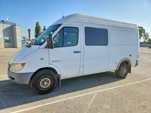 Dodge Sprinter 2.7L 5 2005