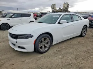 Dodge Charger SXT 3.6L 6 2015