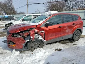 Ford Escape S 2.5L 4 2016