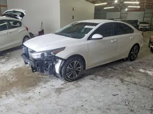 Kia Cerato / Forte / K3 LX 2 L 4 2024