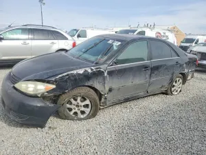 Toyota Camry LE 2.4L 4 2005