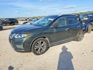 Nissan Rogue S 2.5L 4 2019