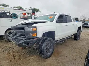 Chevrolet Silverado 1500 K2500 HEAVY DUTY LTZ 6.6L 8 2015