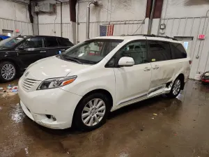 Toyota Sienna 3.5L 6 2017