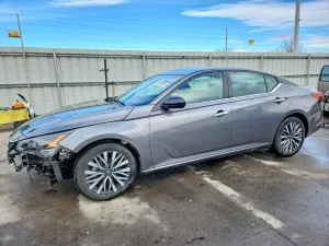 Nissan Altima SV 2.5L 4 2024